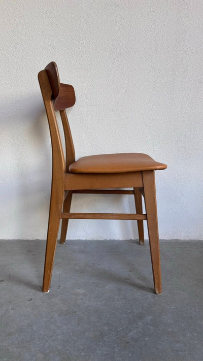 
                  
                    Vintage set 4* stoelen Findahl - LOUI.STORE
                  
                