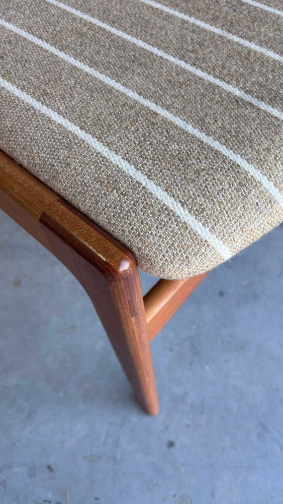 
                  
                    Vintage set 4/6 stoelen Erik Buch - LOUI.STORE
                  
                