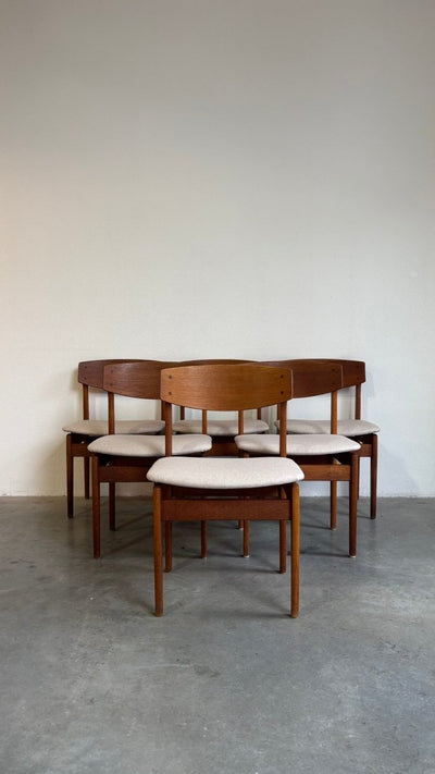 
                  
                    Vintage set 6 stoelen FDB Møbler in eiken - LOUI.STORE
                  
                