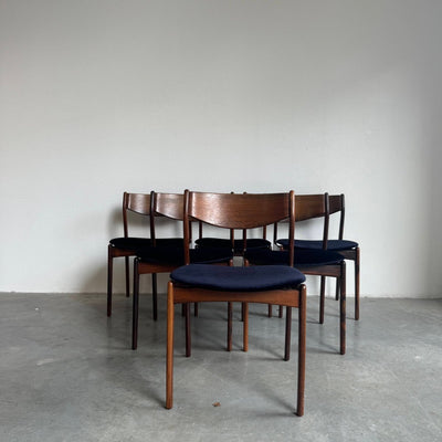 
                  
                    Vintage set 6* stoelen P.E Jorgensen voor Farsø - LOUI.STORE
                  
                