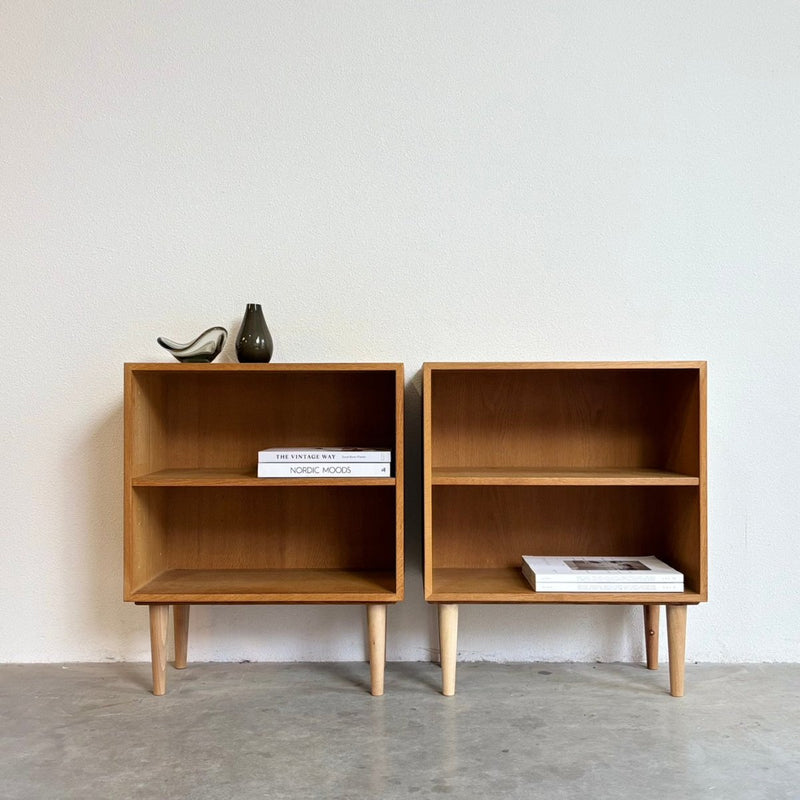 Vintage set Bramin boekenkastjes eiken - LOUI.STORE