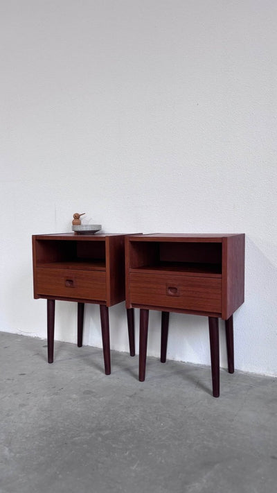 
                  
                    Vintage set nachtkastjes teak - LOUI.STORE
                  
                