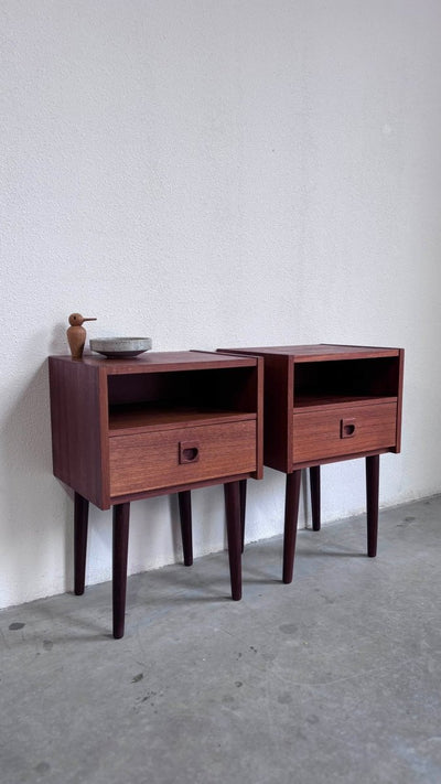 
                  
                    Vintage set nachtkastjes teak - LOUI.STORE
                  
                