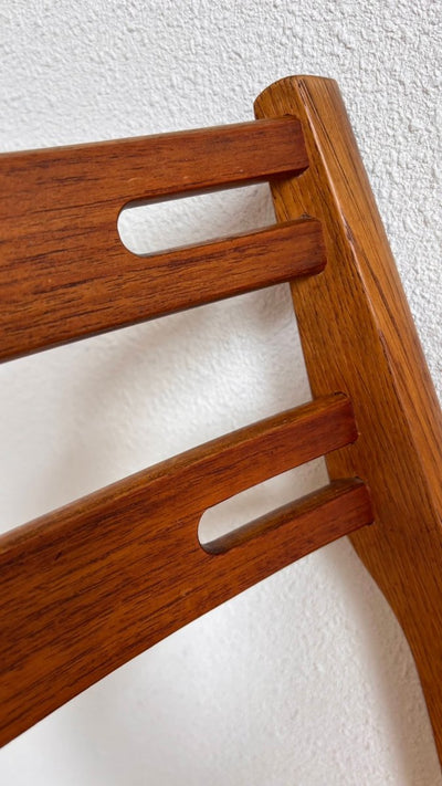 
                  
                    Vintage set stoelen Edmund Jørgensen - LOUI.STORE
                  
                