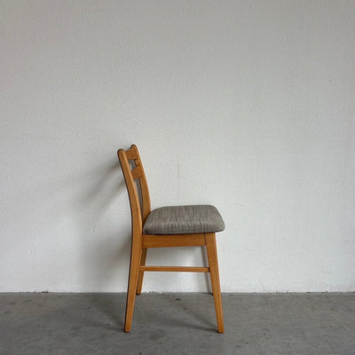 
                  
                    Vintage set stoelen eiken - beuk - LOUI.STORE
                  
                