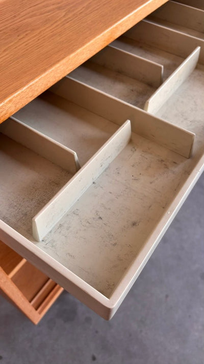 
                  
                    Vintage sideboard Børge Mogensen eiken - LOUI.STORE
                  
                