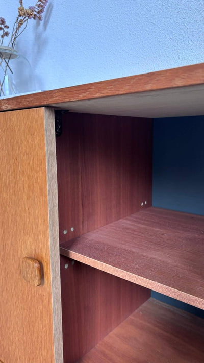 
                  
                    Vintage sideboard Domino eiken - LOUI.STORE
                  
                