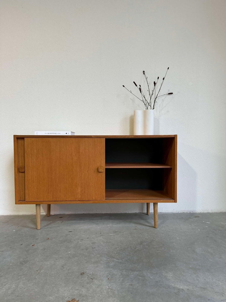 Vintage sideboard Domino eiken - LOUI.STORE