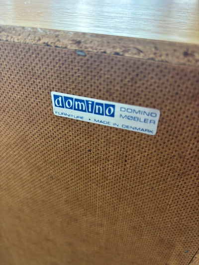 
                  
                    Vintage sideboard Domino eiken met lades - LOUI.STORE
                  
                