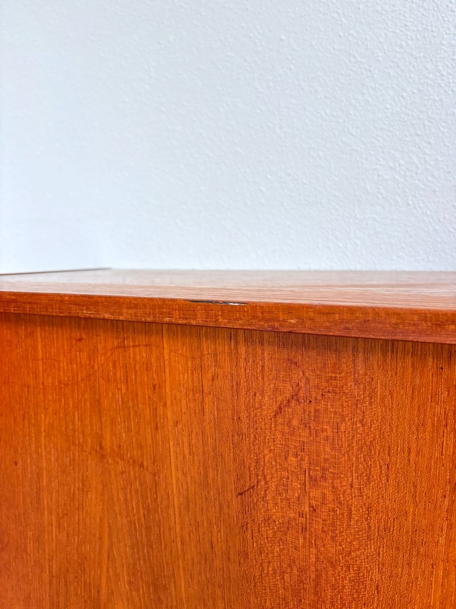 
                  
                    Vintage sideboard Domino teak - LOUI.STORE
                  
                