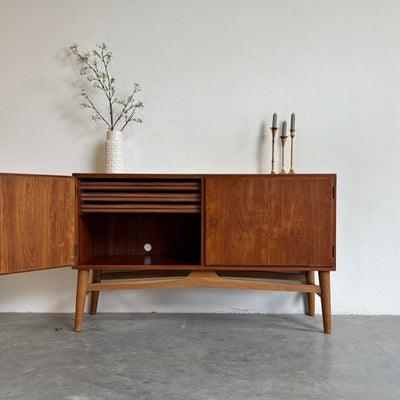 Vintage sideboard - dressoir teak eiken frame - LOUI.STORE