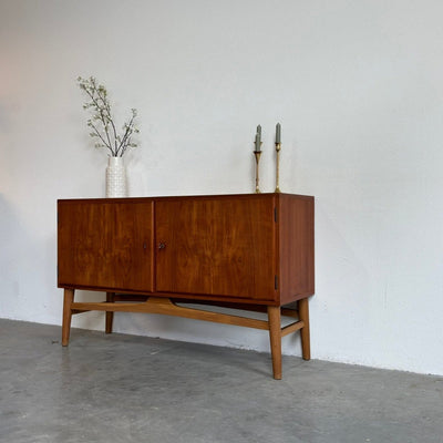 
                  
                    Vintage sideboard - dressoir teak eiken frame - LOUI.STORE
                  
                