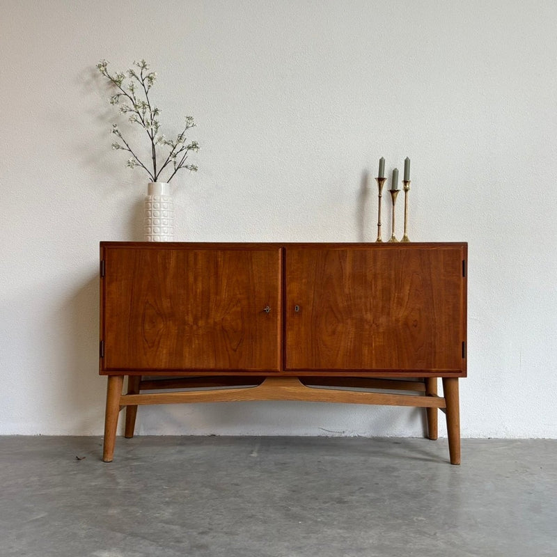 Vintage sideboard - dressoir teak eiken frame - LOUI.STORE