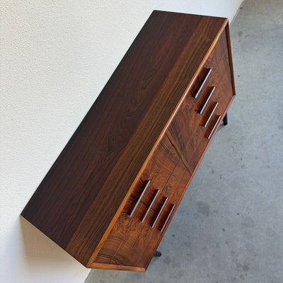 
                  
                    Vintage sideboard - dubbele ladekast palissander - LOUI
                  
                