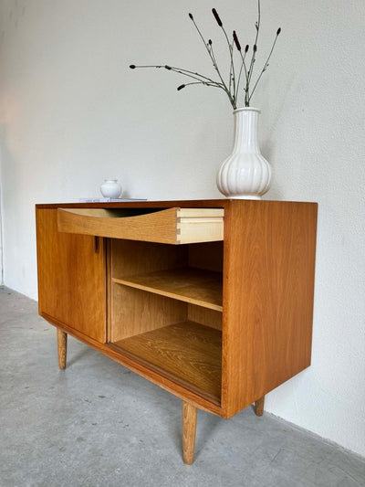 
                  
                    Vintage sideboard eiken - LOUI.STORE
                  
                