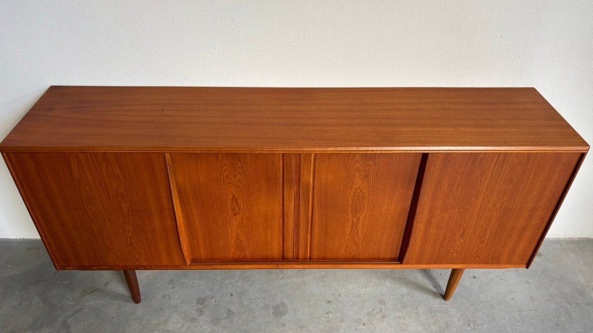 
                  
                    Vintage sideboard E.W. Bach teak - LOUI.STORE
                  
                