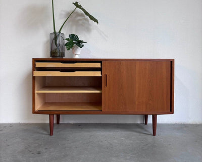 Vintage sideboard Hundevad teak - LOUI.STORE