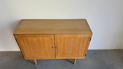
                  
                    Vintage sideboard Kai Windig eiken - LOUI.STORE
                  
                