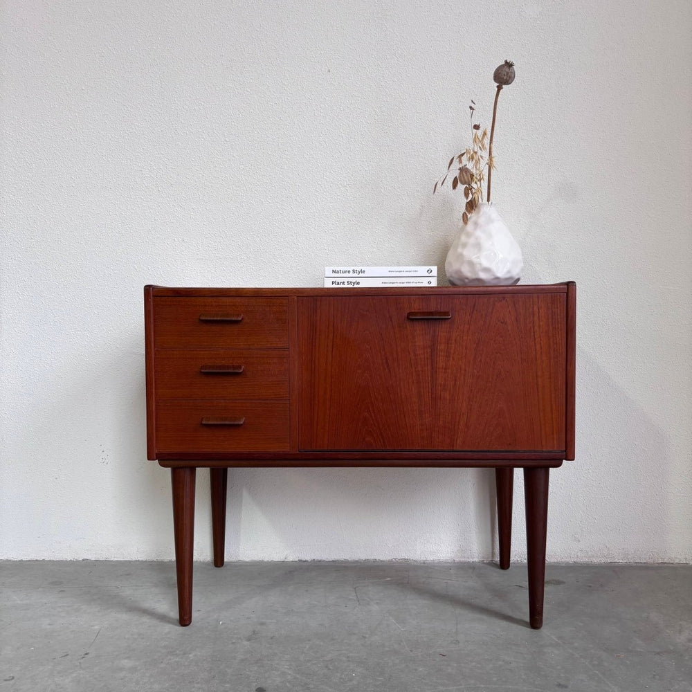 Vintage sideboard klep + lades - LOUI.STORE