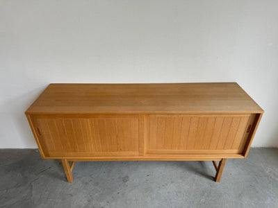 
                  
                    Vintage sideboard Kurt Østervig eiken - LOUI.STORE
                  
                