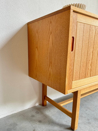 
                  
                    Vintage sideboard Kurt Østervig eiken - LOUI.STORE
                  
                