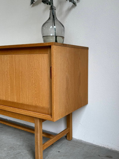 
                  
                    Vintage sideboard Kurt Østervig eiken - LOUI.STORE
                  
                