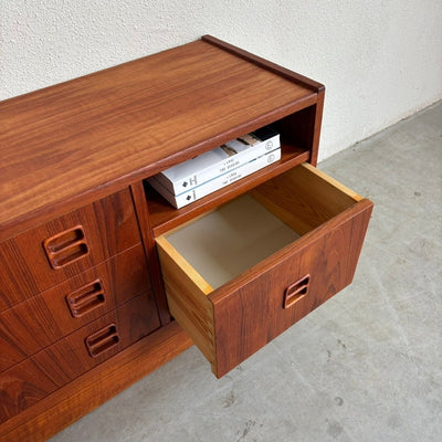 
                  
                    Vintage sideboard - ladekastje 4* op plint - LOUI.STORE
                  
                