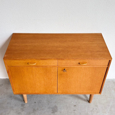 
                  
                    Vintage sideboard lades +deurtjes eiken - LOUI
                  
                