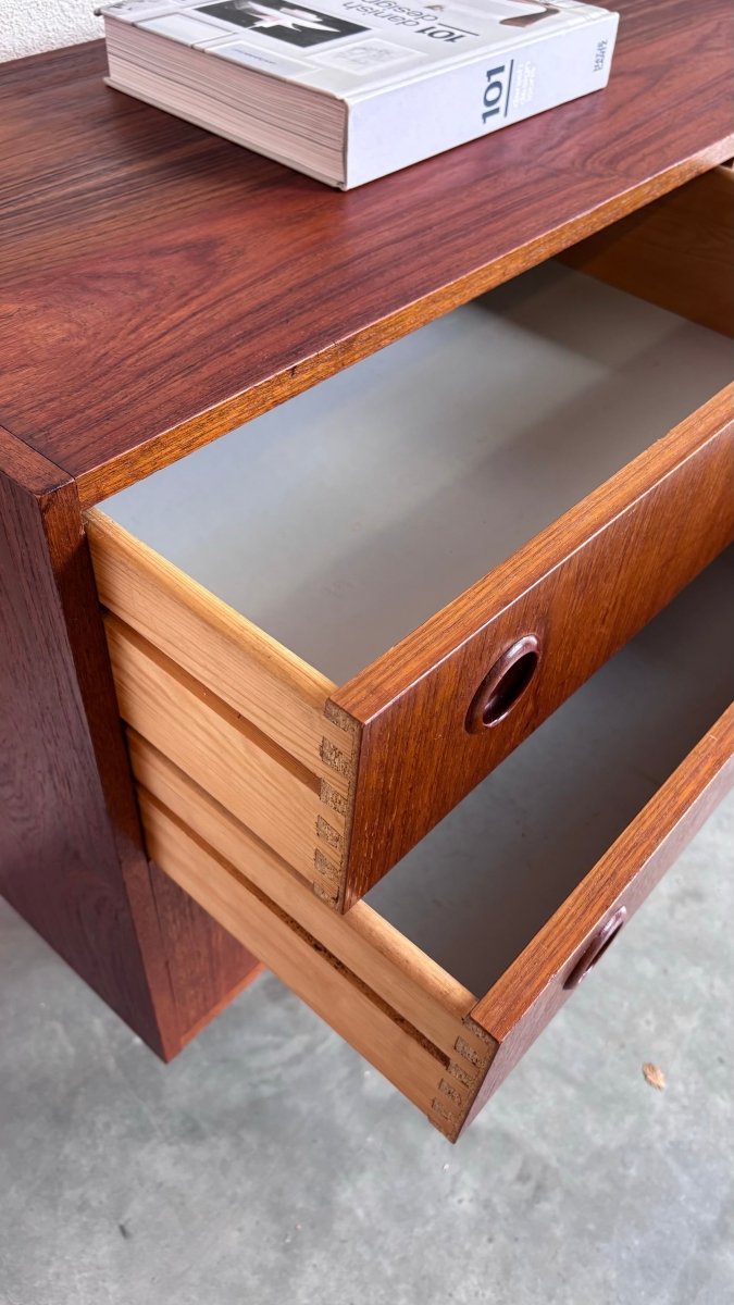 
                  
                    Vintage sideboard - lowboard teak - LOUI.STORE
                  
                