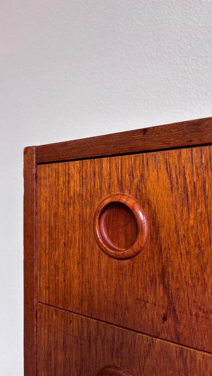 
                  
                    Vintage sideboard - lowboard teak - LOUI.STORE
                  
                