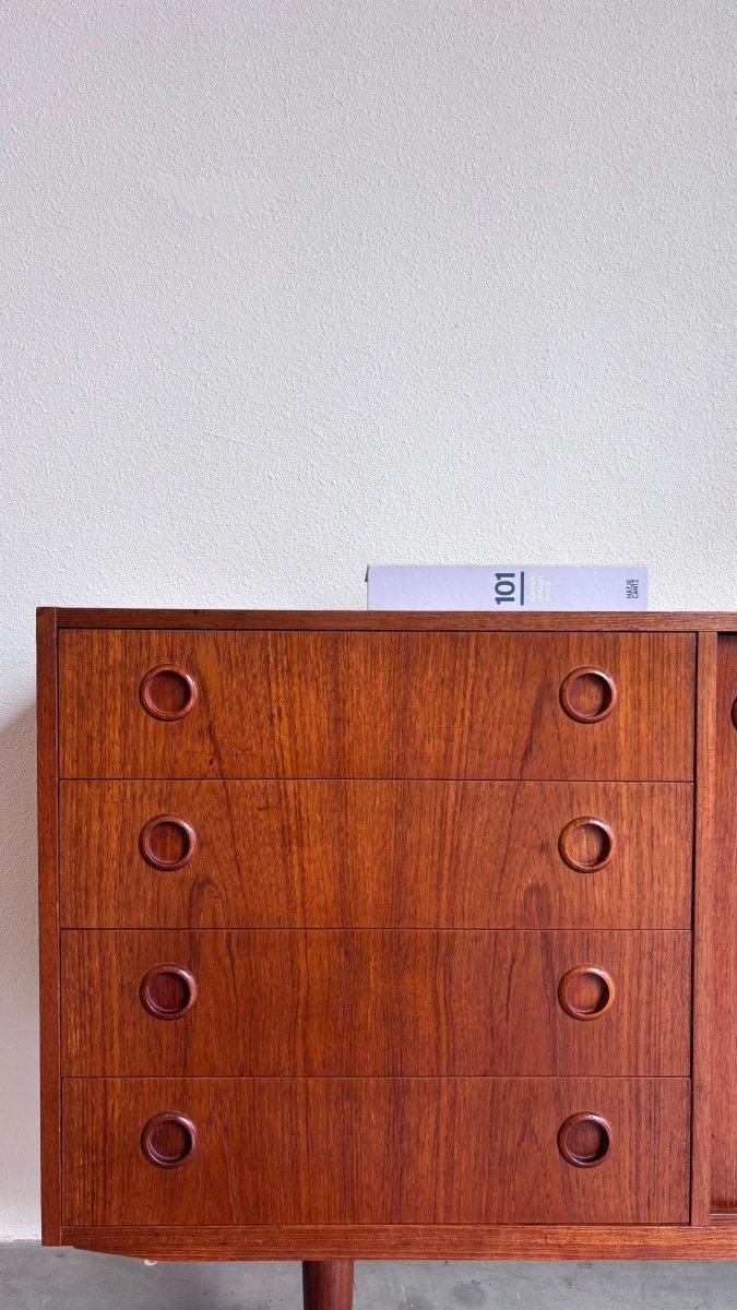 
                  
                    Vintage sideboard - lowboard teak - LOUI.STORE
                  
                