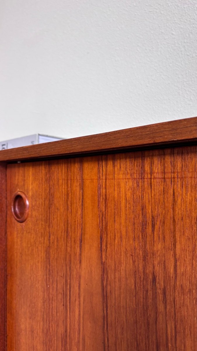 
                  
                    Vintage sideboard - lowboard teak - LOUI.STORE
                  
                