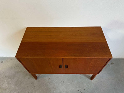 
                  
                    Vintage sideboard metalen greepjes - LOUI.STORE
                  
                