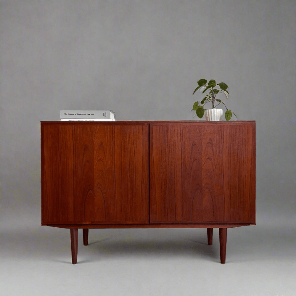 
                  
                    Vintage sideboard Omann Jun teak - LOUI.STORE
                  
                