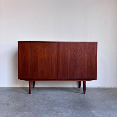 
                  
                    Vintage sideboard Omann Jun teak - LOUI.STORE
                  
                