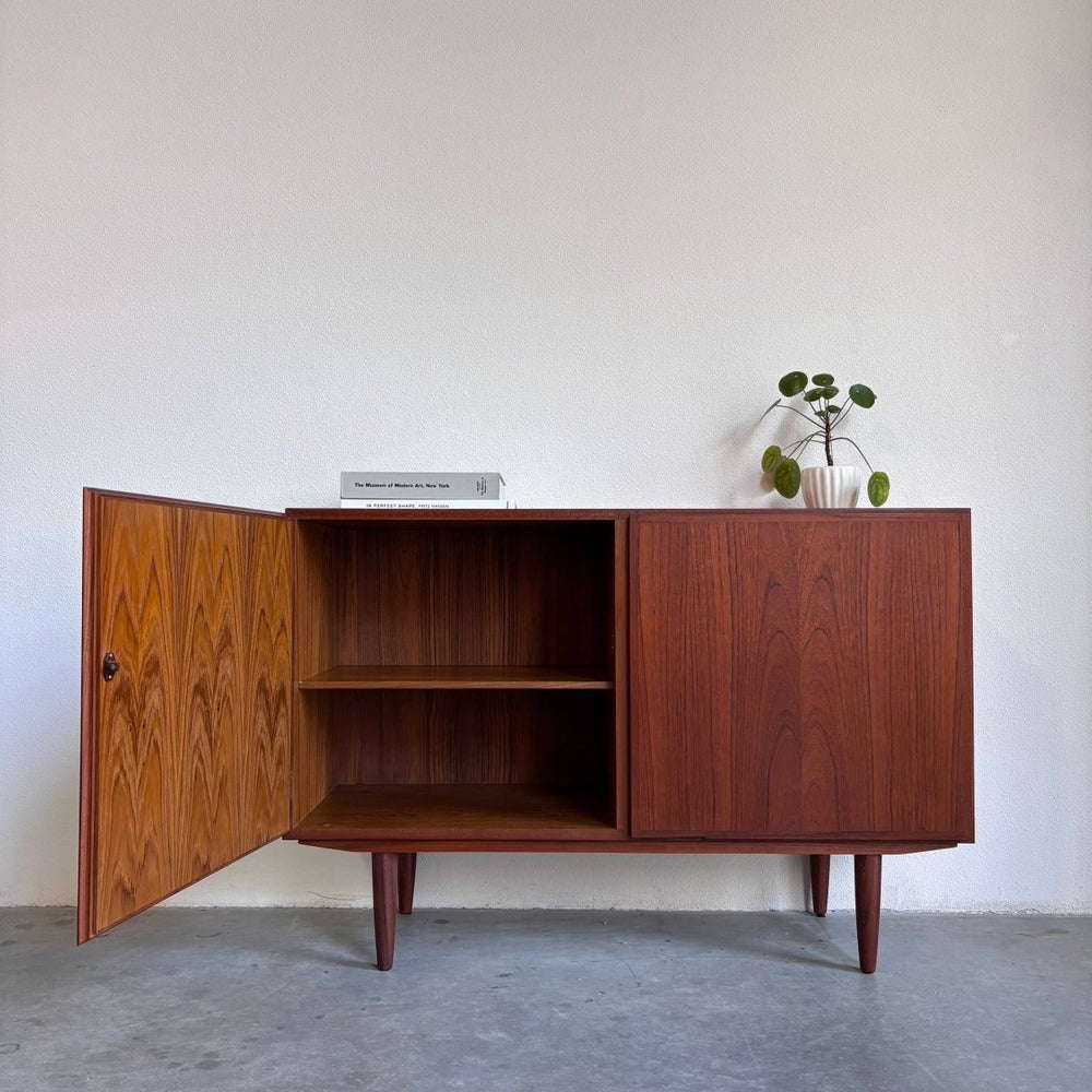 Vintage sideboard Omann Jun teak - LOUI.STORE