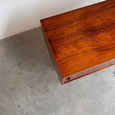 
                  
                    Vintage sideboard palissander Hundevad - LOUI.STORE
                  
                