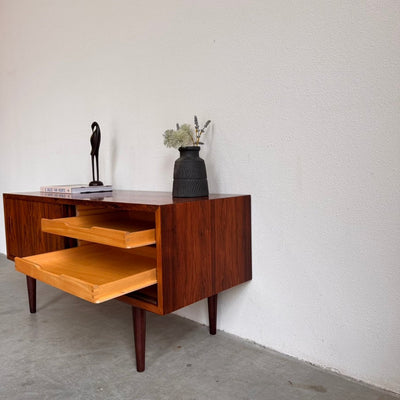 
                  
                    Vintage sideboard palissander Hundevad - LOUI.STORE
                  
                