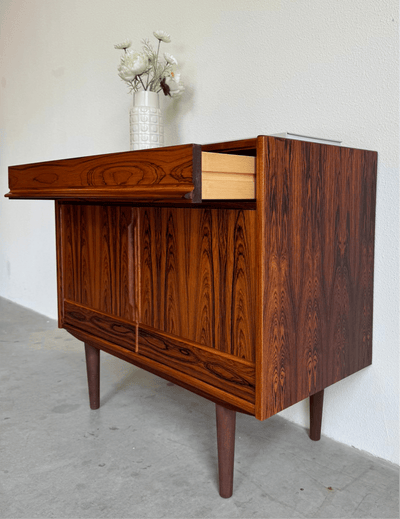
                  
                    Vintage sideboard palissander - LOUI.STORE
                  
                
