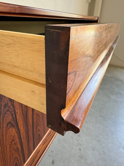 
                  
                    Vintage sideboard palissander - LOUI.STORE
                  
                