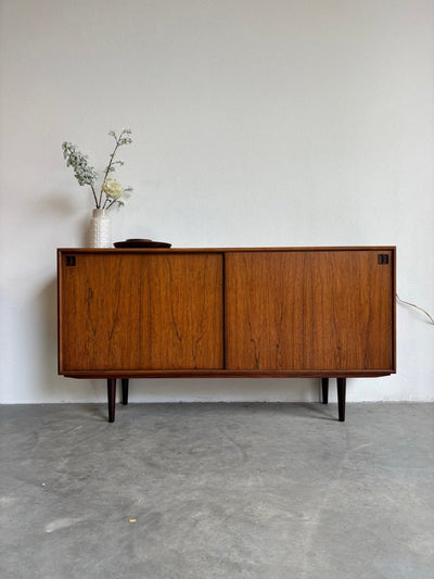 
                  
                    Vintage sideboard palissander met bar - LOUI.STORE
                  
                