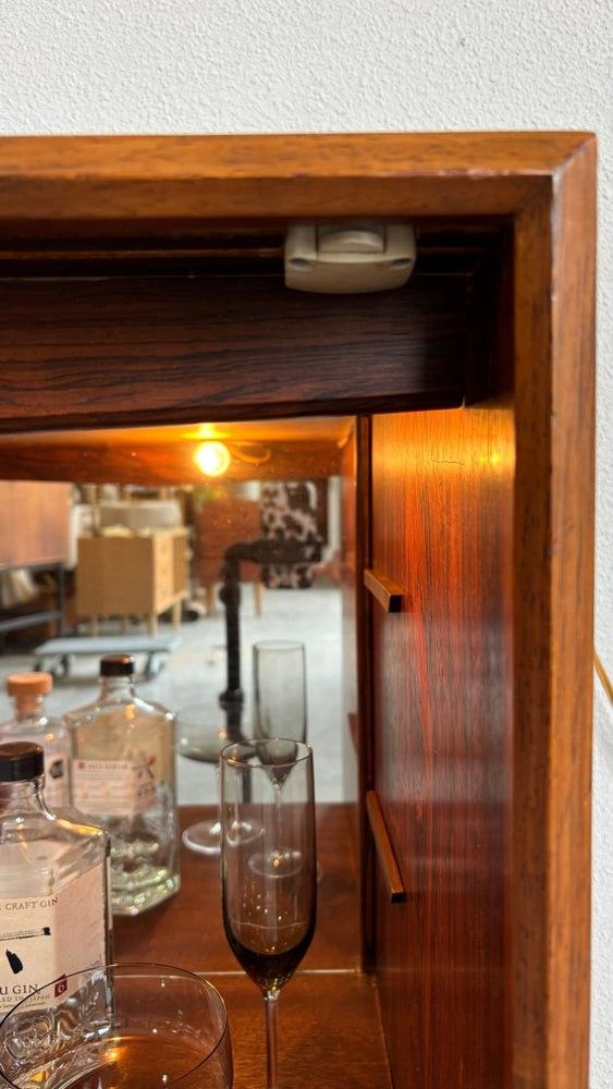 
                  
                    Vintage sideboard palissander met bar - LOUI.STORE
                  
                