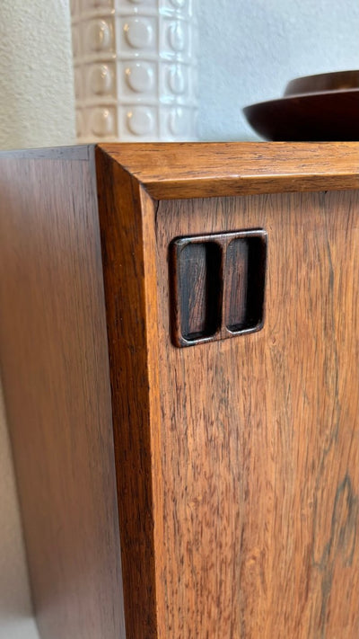 
                  
                    Vintage sideboard palissander met bar - LOUI.STORE
                  
                