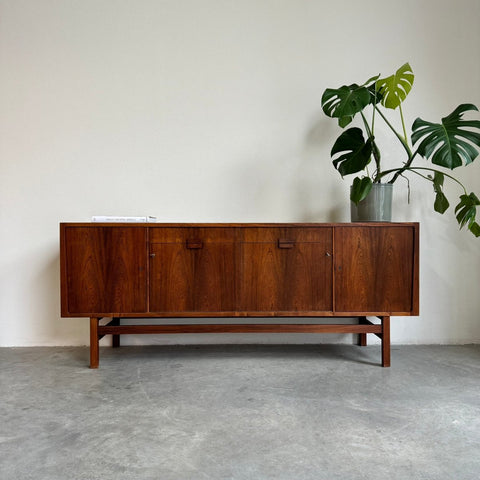 Vintage sideboard palissander met klepdeurtjes - LOUI.STORE
