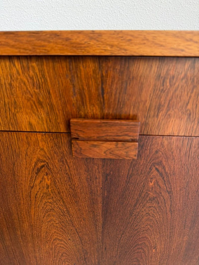 
                  
                    Vintage sideboard palissander met klepdeurtjes - LOUI.STORE
                  
                