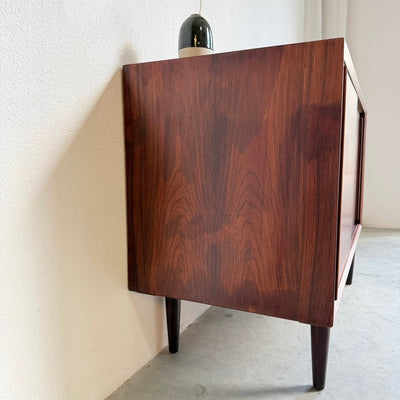 
                  
                    Vintage sideboard palissander schuifdeuren - LOUI
                  
                