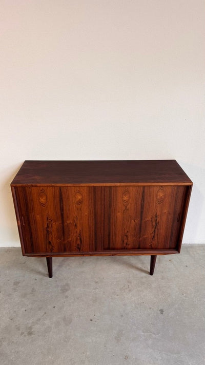 
                  
                    Vintage sideboard palissander schuifdeuren - LOUI.STORE
                  
                