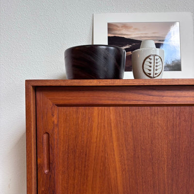 Vintage sideboard schuifdeuren teak - LOUI.STORE