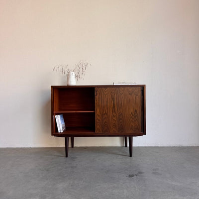 
                  
                    Vintage sideboard schuifdeurtjes palissander - LOUI
                  
                