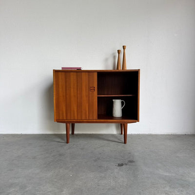 Vintage sideboard schuifdeurtjes teak - LOUI